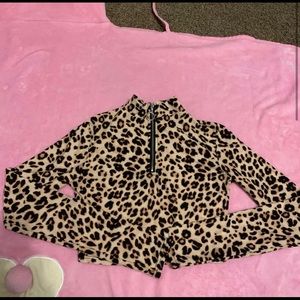 Sommer ray cheetah top